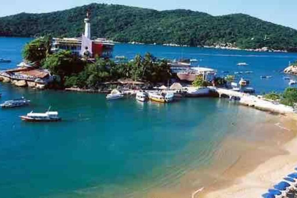 ¡A 200 mts de las playas: Caleta y Caletilla! Acapulco Exterior foto
